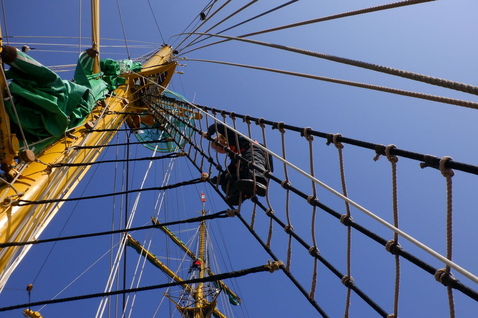 Going aloft: Up the ratlines, Alexander von Humboldt II, March 2022